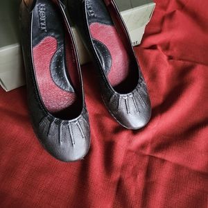 Born Scotti Black Flats 7.5